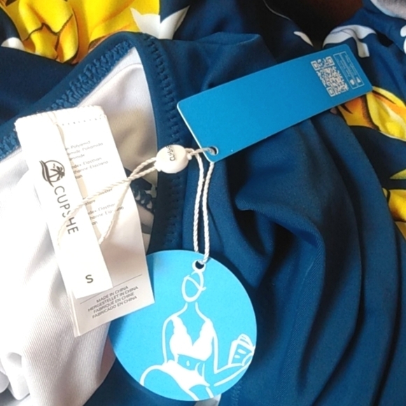 CUPSHE TEAL YELLOW FLORAL HALTER TIE PLUNGE V-NECK SWIMSUIT SIZE SMALL NWT - Picture 7 of 7